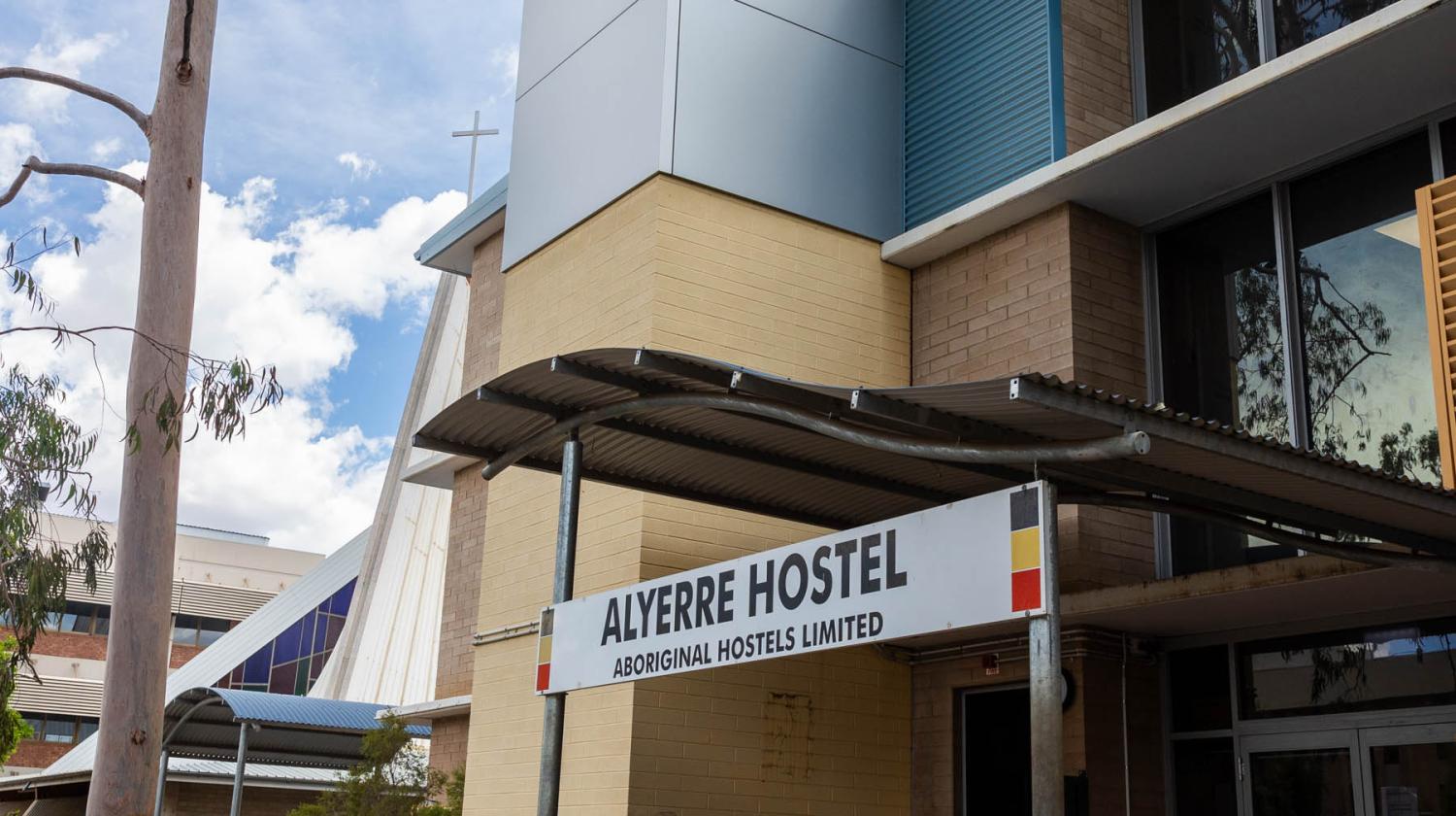 Alyerre Hostel